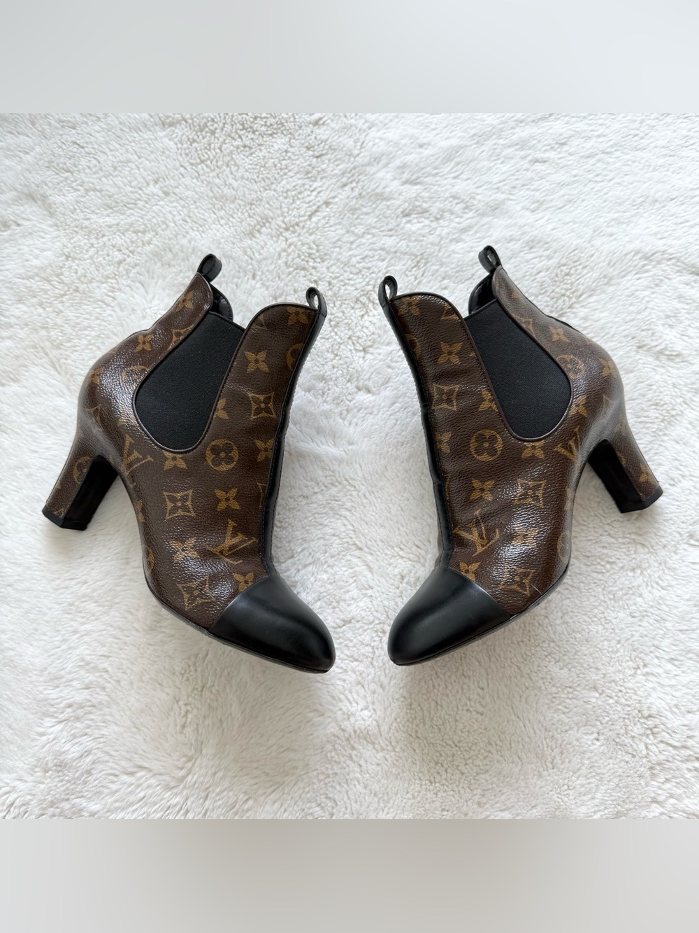 Louis Vuitton Revival Ankle Boot Monogram Print size 38.5 EU Authentic